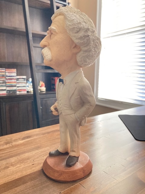 Mark Twain ESCO Statue For Sale / Mark Twain ESCO Chalkware Statues For Sale Mark Twain ESCO Statue For Sale / Mark Twain ESCO Chalkware Statues For Sale